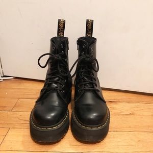 JADON DR. MARTENS PLATFORM BOOTS
